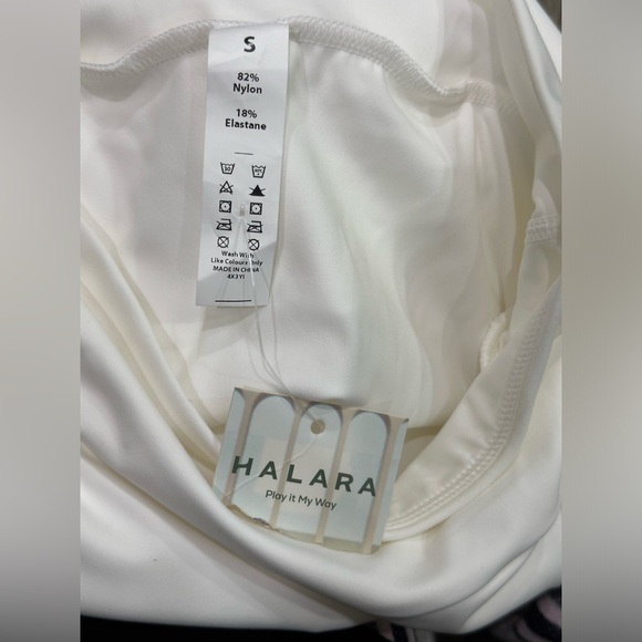 Halara White High Waisted Ruched Bodycon Mini Skirt - Size XS (NWT) ✨ - Picture 11 of 13